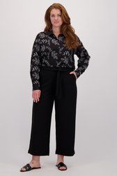 Voorkant van Wijde zwarte broek - 7/8 lengte door Kaffe Curve voor Dames