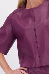 Detail van Wijnrode faux leather blouse door D'Auvry voor Dames