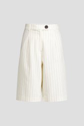 Productfoto 1 van Witte bermuda met zwarte krijtstreep door Louise voor Dames