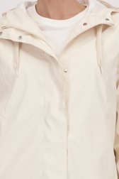 Detail van Witte regenjas door Tantä voor Dames