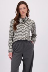 Voorkant van Zilveren blouse met zwarte print door Geisha voor Dames