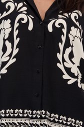 Detail van Zwarte blouse met lichtbeige print  door JDY voor Dames