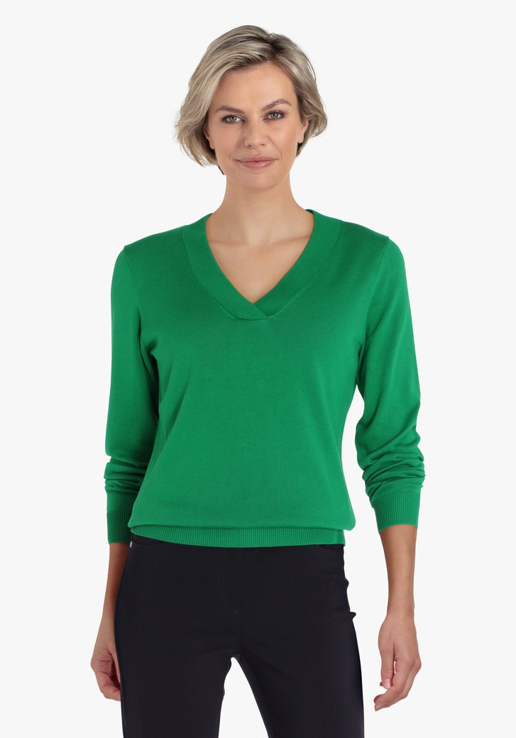 Groene trui met V-hals 