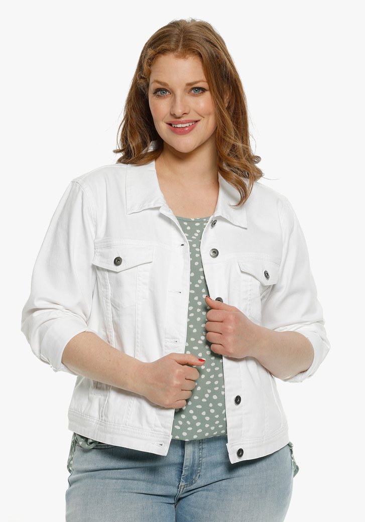 Witte korte jeansvest van Only Carmakoma | | e5